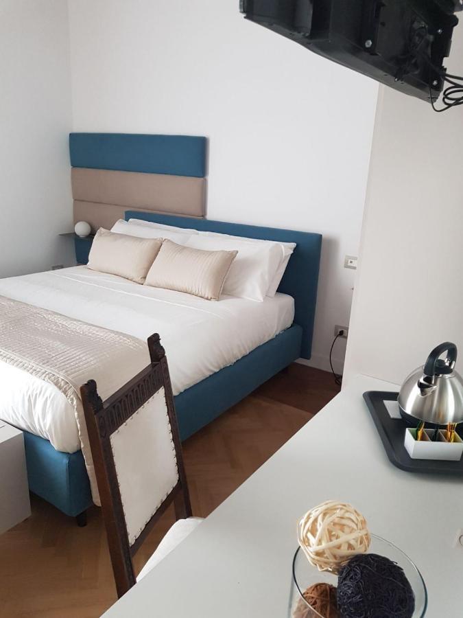 فندق Savoy Riviera نابولي المظهر الخارجي الصورة