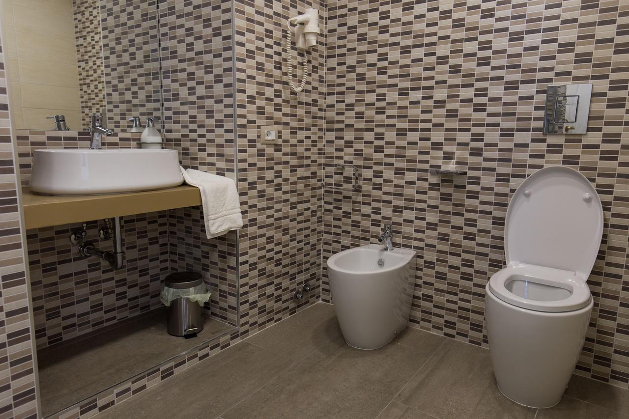 فندق Savoy Riviera نابولي المظهر الخارجي الصورة